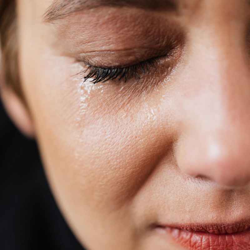 Me tratan como trapo y ahí&nbsp;sigo.